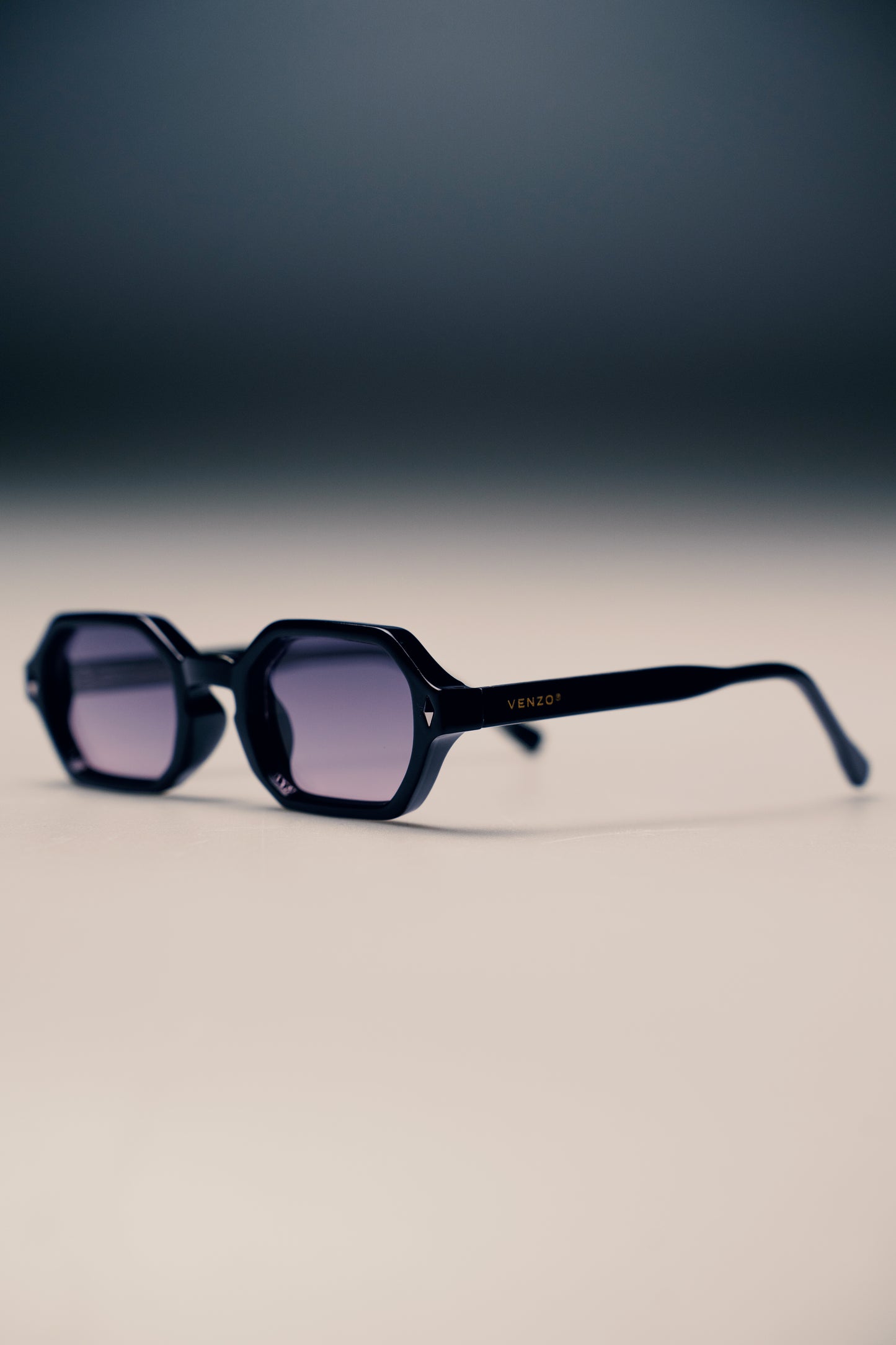 Noir Purple