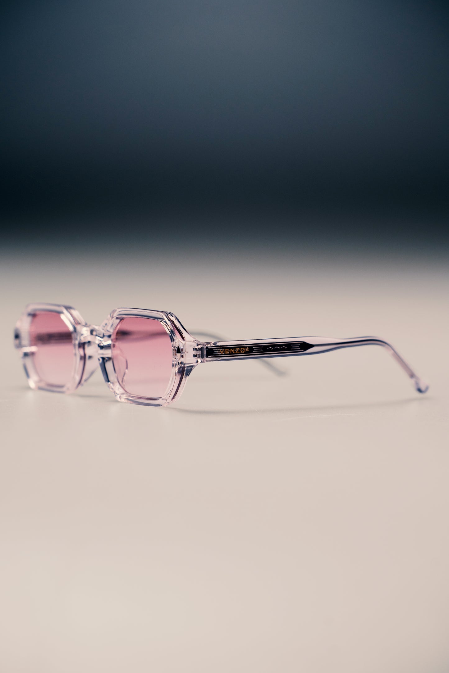 Noir Pink
