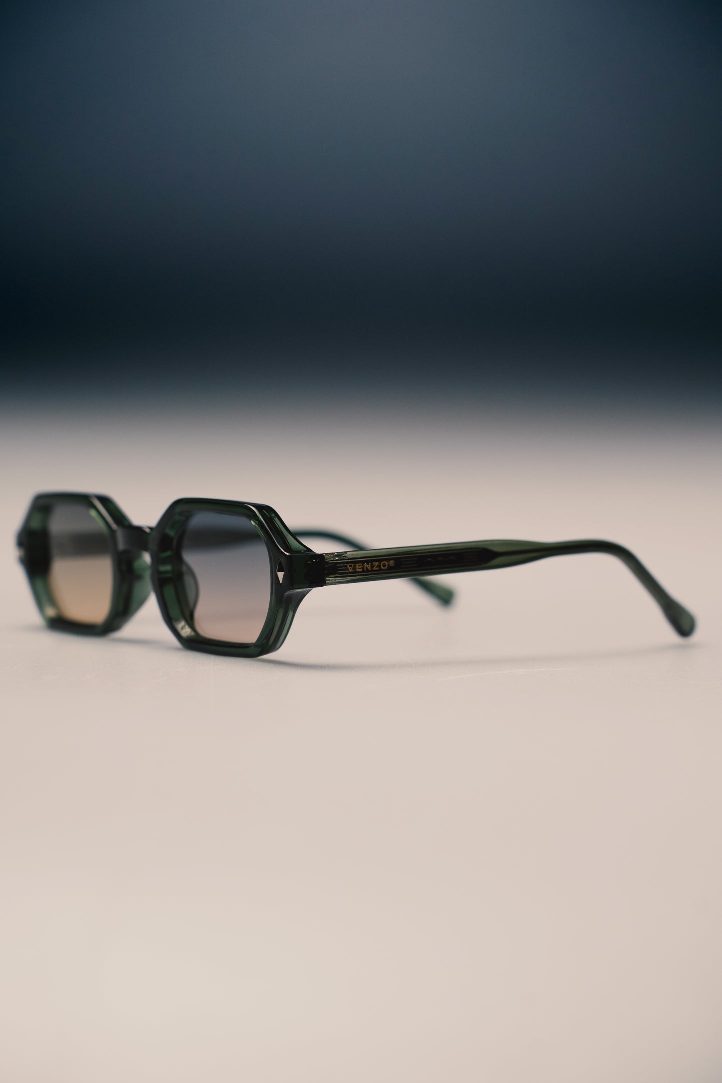 Noir Green