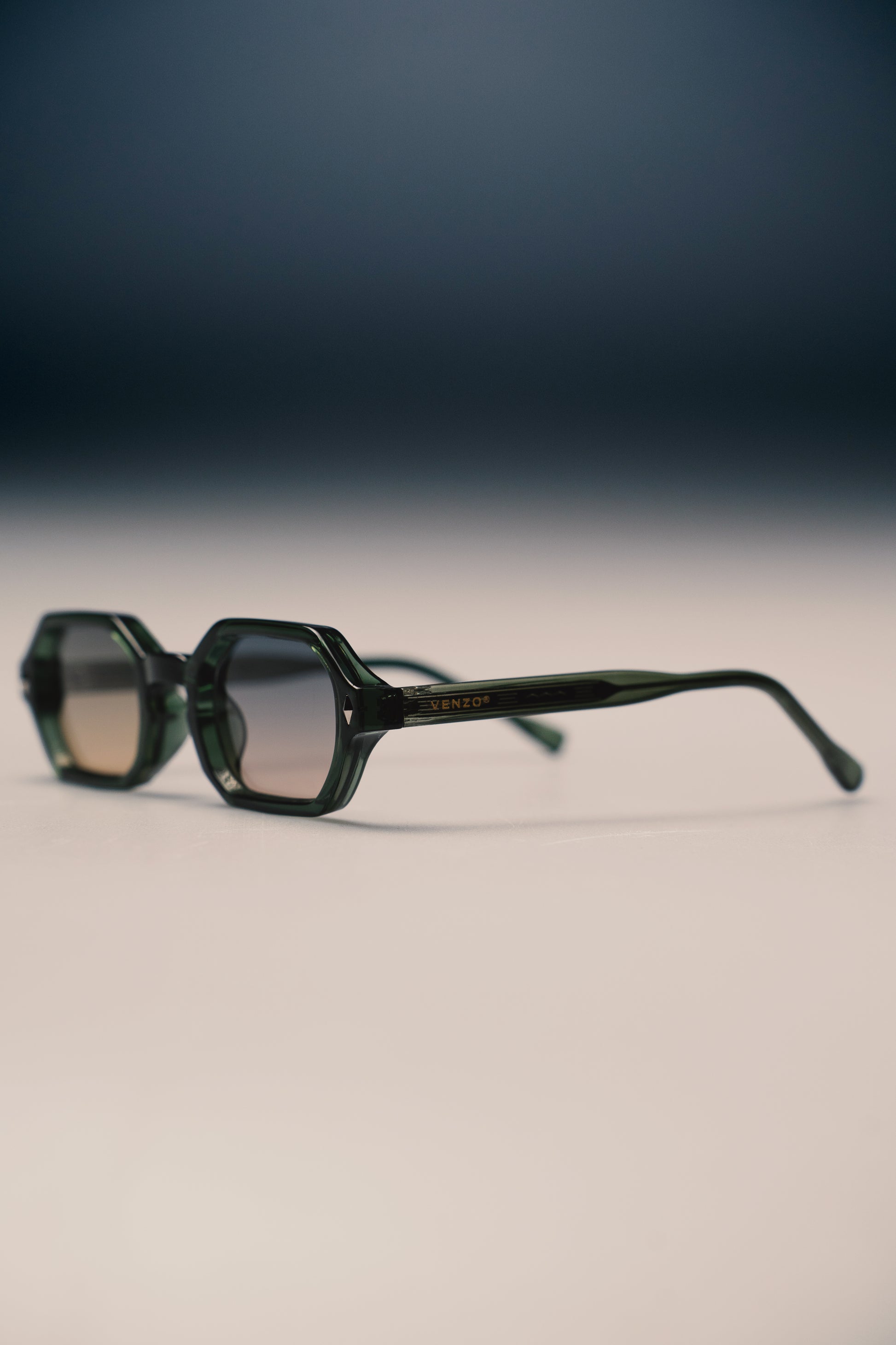 Noir Green