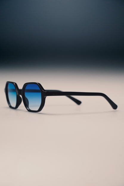 Valmont Black
