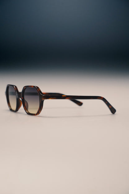 Valmont Brown